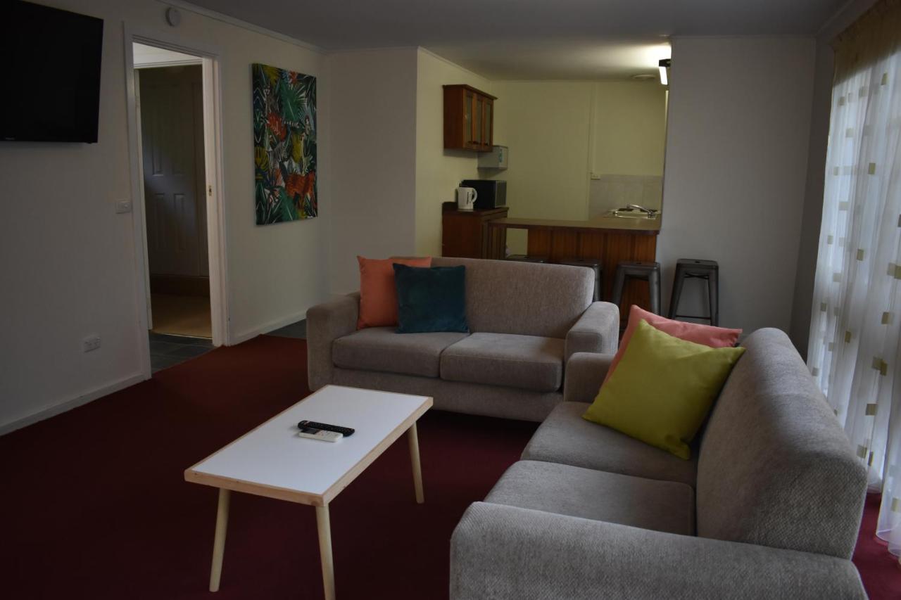 هيلسفيل Sanctuary House Resort Motel المظهر الخارجي الصورة