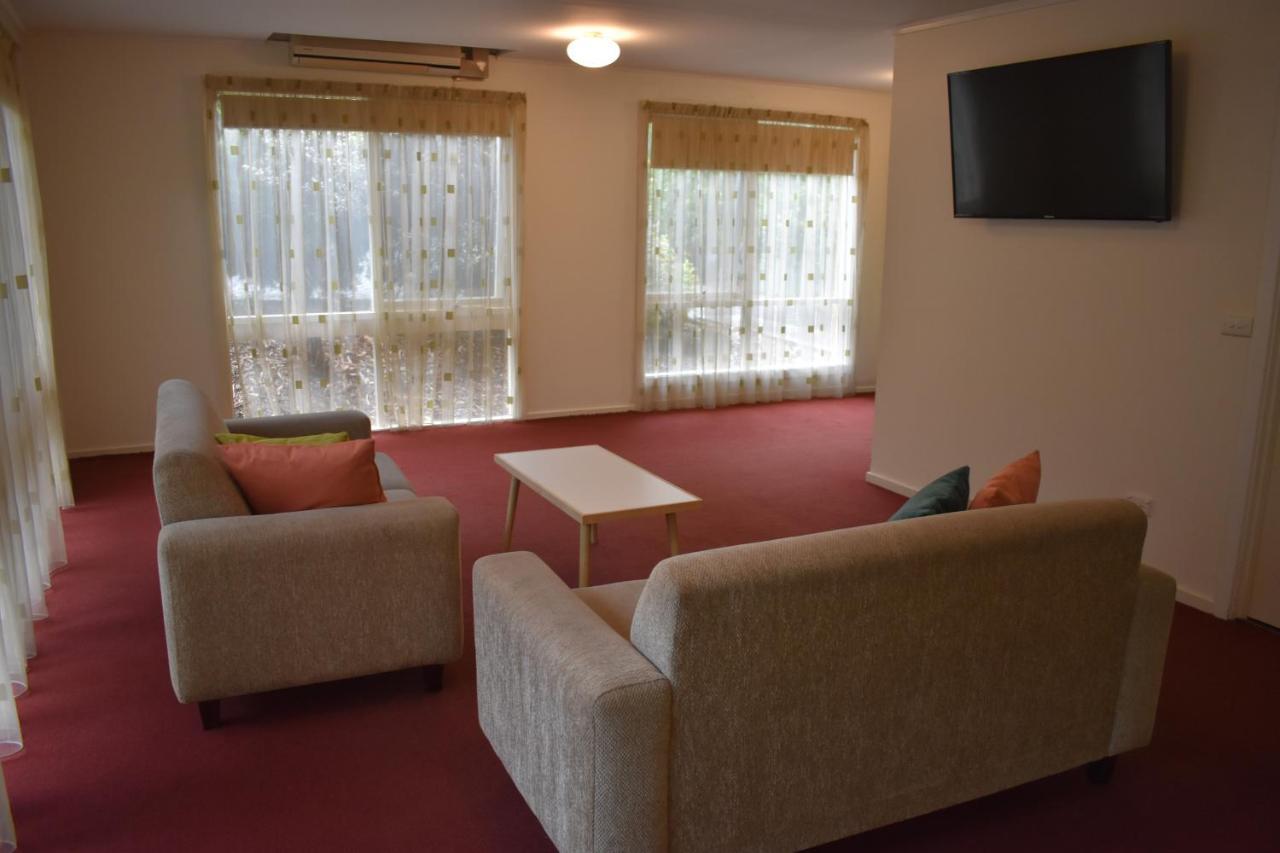 هيلسفيل Sanctuary House Resort Motel المظهر الخارجي الصورة