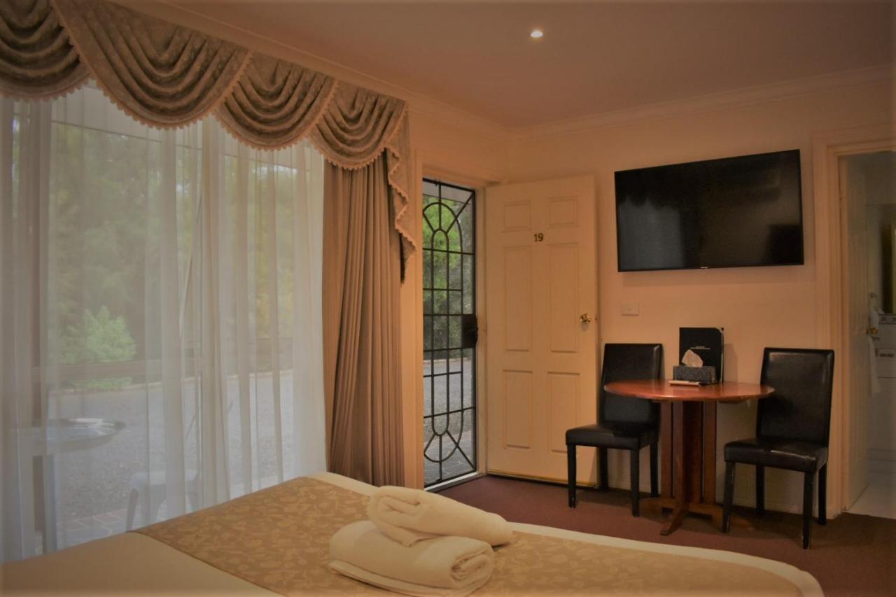 هيلسفيل Sanctuary House Resort Motel المظهر الخارجي الصورة