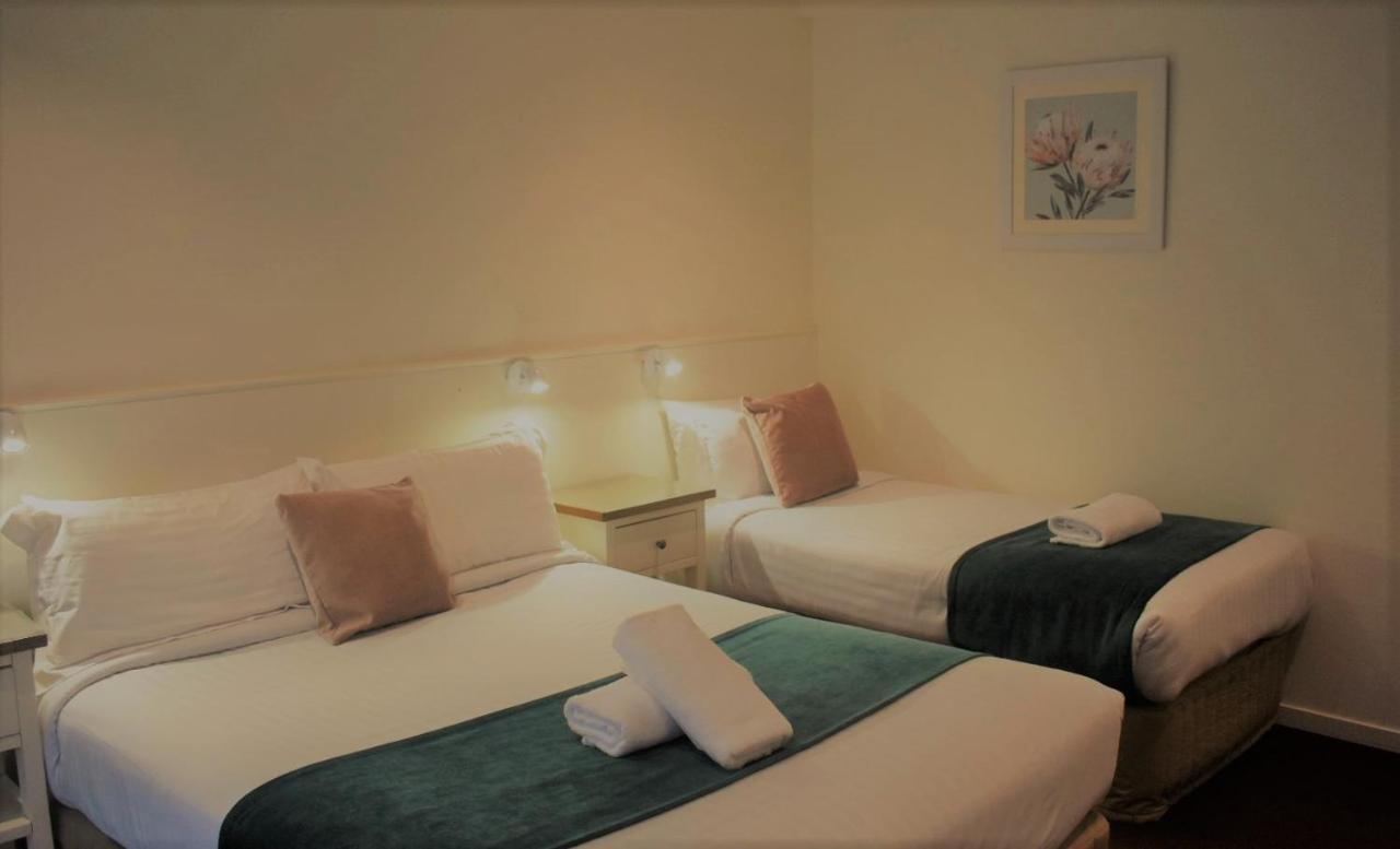 هيلسفيل Sanctuary House Resort Motel المظهر الخارجي الصورة