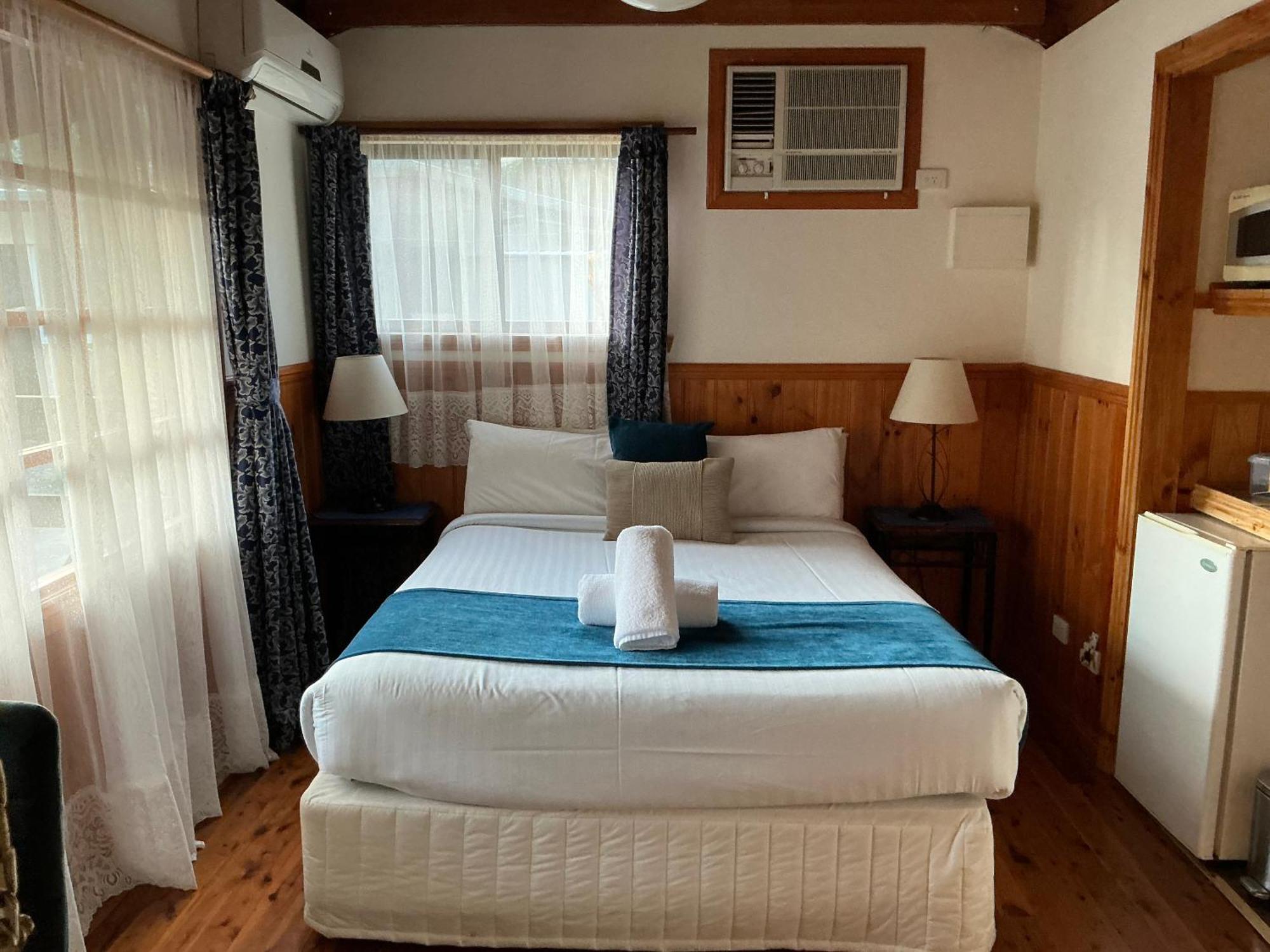 هيلسفيل Sanctuary House Resort Motel المظهر الخارجي الصورة