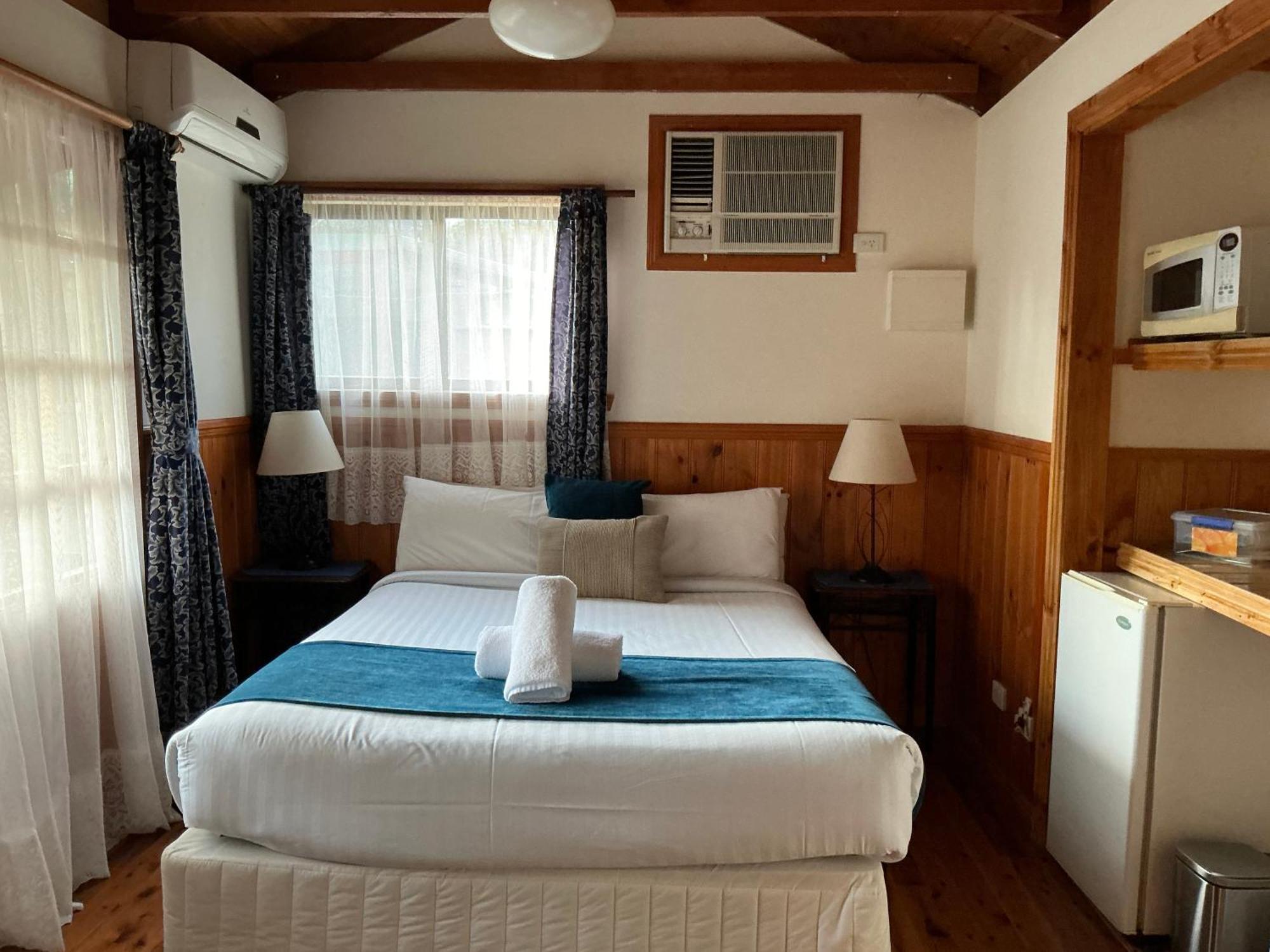 هيلسفيل Sanctuary House Resort Motel المظهر الخارجي الصورة