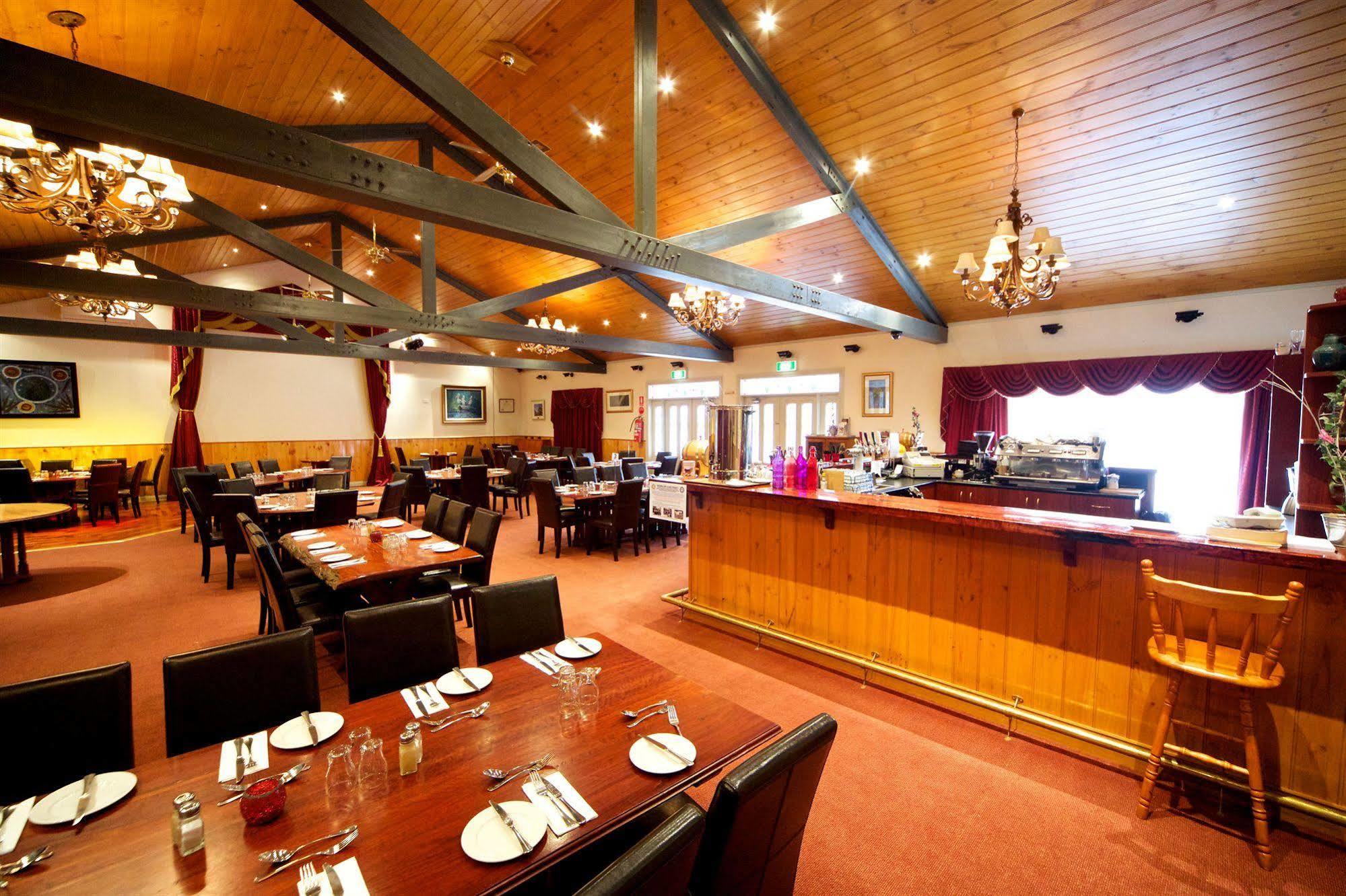 هيلسفيل Sanctuary House Resort Motel المظهر الخارجي الصورة
